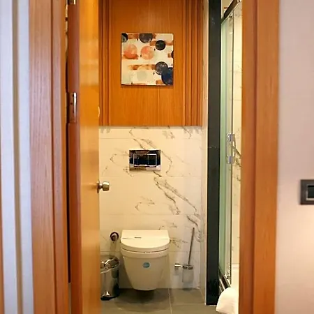 Hotel Maywood