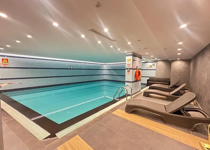 호텔 메이우드 4*