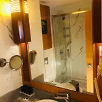 Maywood Hotel