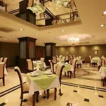 Hotel Maywood