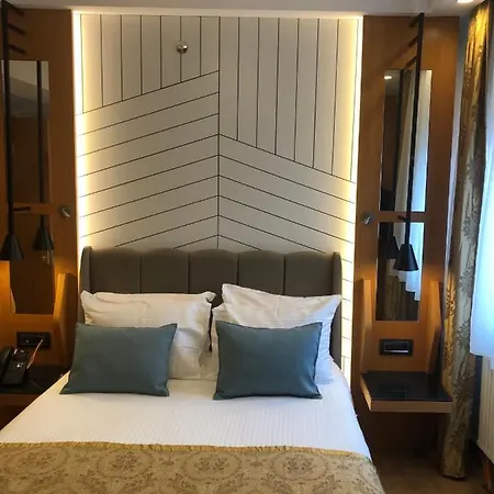 Hotel Maywood 4*